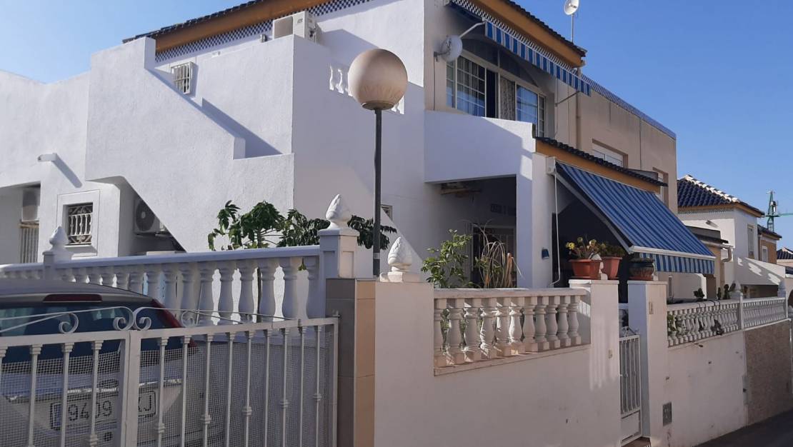 Videresalg - Villa - Torrevieja - Los balcones