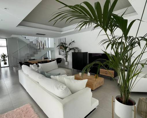 Villa - Alquiler a largo plazo - Benidorm - Benidorm