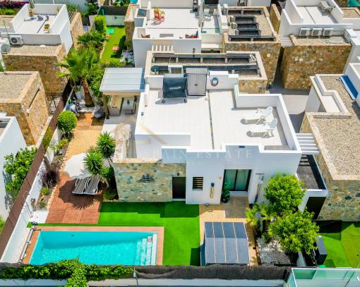 Villa - Alquiler a largo plazo - Orihuela Costa - RENT-813o
