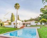 Villa en Marbella con piscina privada - Piscina.