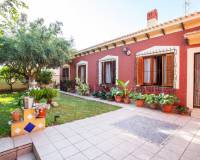 Villa furnished in Punta Prima with large plot - house