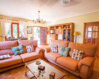 Villa in Punta Prima mit großem Grundstück - Salon eingerichtet