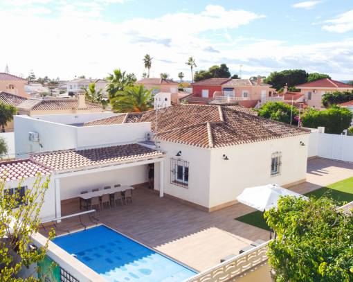 Villa - Langzeitvermietung - Torrevieja - Torretas