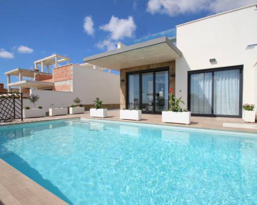 Villa - Nueva construcción  - San Miguel de Salinas - SE12-12