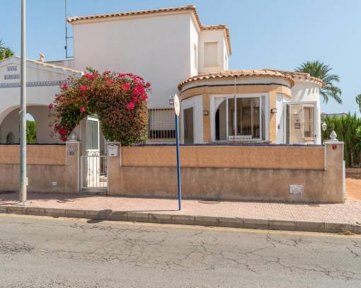 Villa - Resale - Orihuela Costa - La Florida