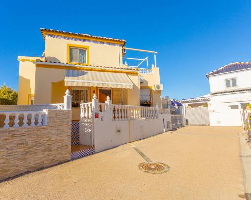 Villa - Resale - Torrevieja - Los balcones