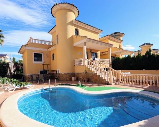 Villa - Resale - Villamartin - Villamartín