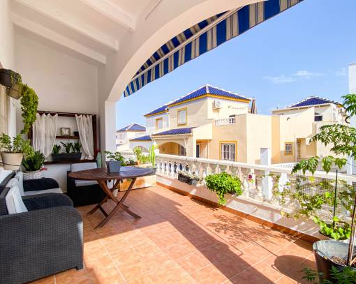 Villa - Reventa - Los balcones - SE00-000L