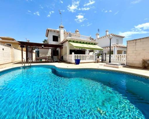 Villa - Reventa - Orihuela Costa - SEJ-30043