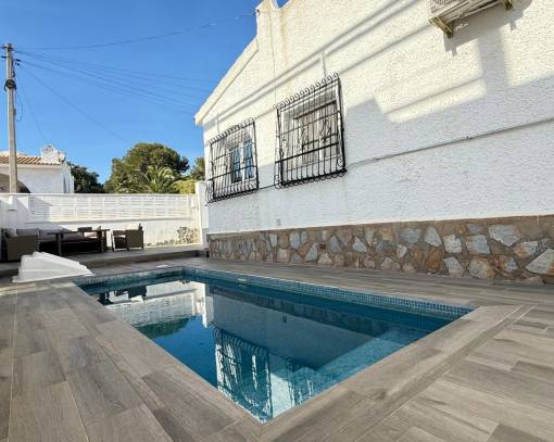 Villa - Sale - Orihuela Costa - Blue Lagoon