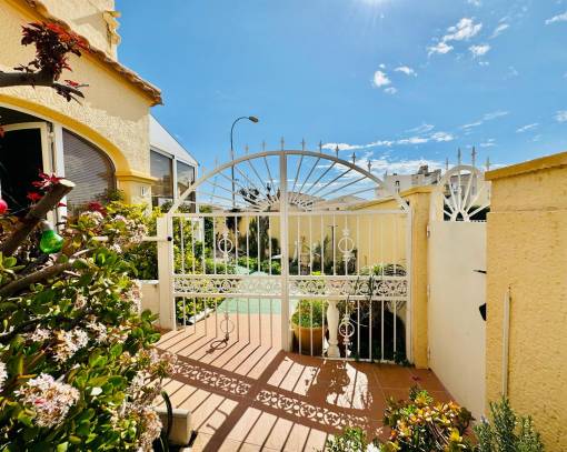 Villa - Sale - Orihuela Costa - La Zenia- Orihuela costa