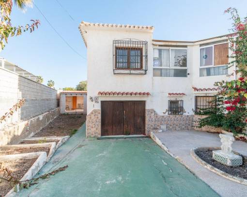 Вилла - Sale - Orihuela Costa - SEF-85915