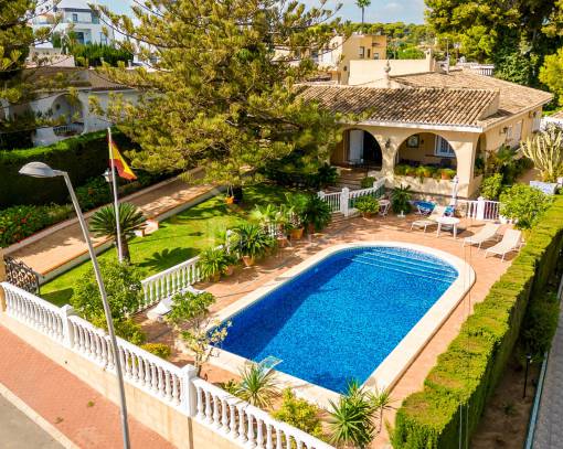 Villa - Sale - Torrevieja - Los balcones