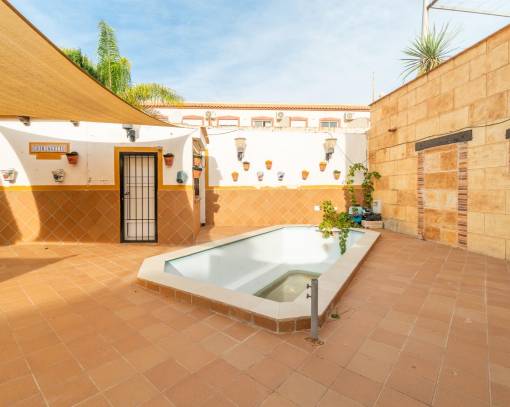 Villa - Sale - Torrevieja - SEF-38841