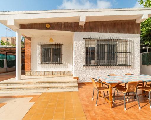 Villa - Sale - Torrevieja - SEF-52486
