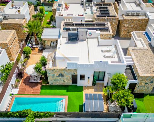Villa - tekrar satış - Orihuela Costa - Lomas de Cabo Roig