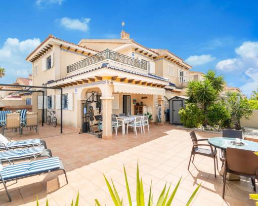 Villa - tekrar satış - Orihuela Costa - Zeniamar-Horizonte-La Campana