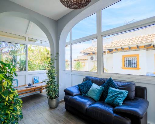 Villa - tekrar satış - Orihuela - La Zenia