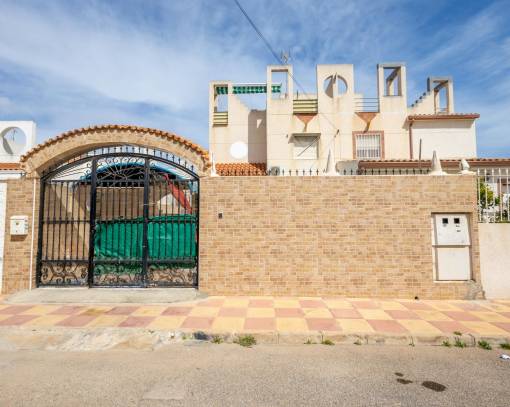 Villa - tekrar satış - Torrevieja - SES-21850