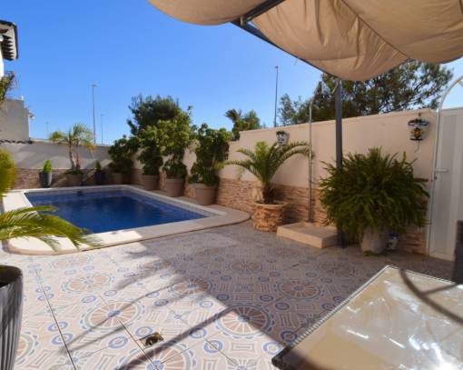 Villa - Wederverkoop - Orihuela - SE00-401B