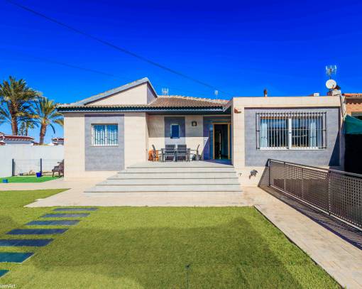 Villa - Wiederverkauf - Los balcones - SE00-367B