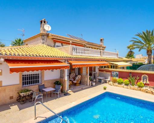 Villa - Wiederverkauf - Orihuela Costa - SEJ-61117