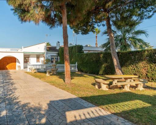 Villa - Wiederverkauf - Torrevieja - Los balcones