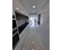 Wiederverkauf - Apartment/Flat - Torrevieja Centro - Torrevieja