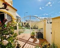 Wiederverkauf - Villa - Orihuela Costa - La Zenia- Orihuela costa