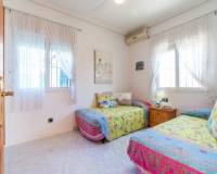 Wiederverkauf - Villa - Orihuela Costa - La Zenia