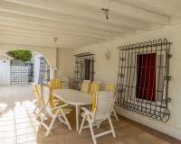 Wiederverkauf - Villa - Orihuela Costa - Punta Prima