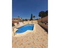 Wiederverkauf - Villa - Torrevieja - Los balcones