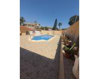 Wiederverkauf - Villa - Torrevieja - Los balcones