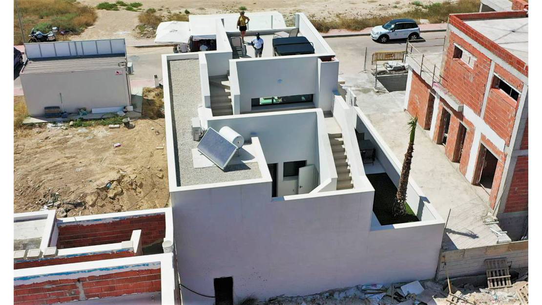 Yeni yapı - Sıralı evler - Daya Nueva