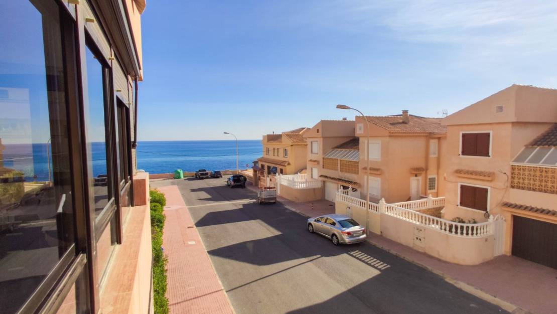 Pennenvriend Klein ornament ▷ Appartement met uitzicht op zee te koop in Cabo Cerve